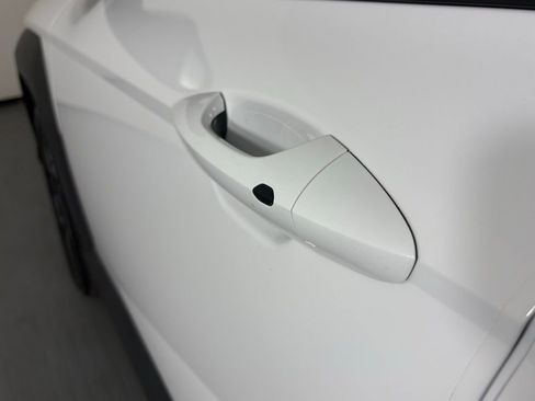 Used 2024 Hyundai Kona SEL FWD image 15