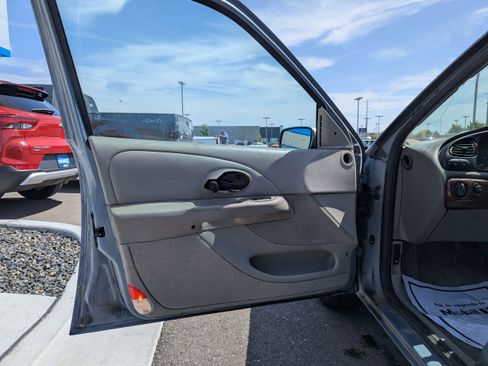 Used 1999 Mercury Mystique LS FWD image 10