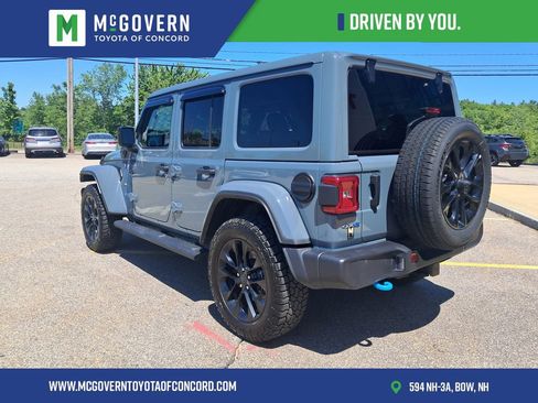 Used 2024 Jeep Wrangler Unlimited Sahara AWD/4WD image 7