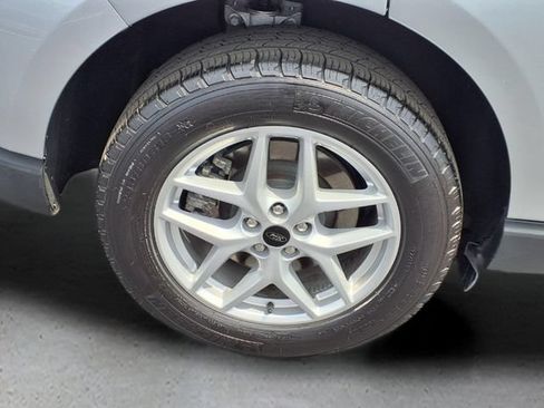 Used 2024 Ford Edge SEL w/ Convenience Package AWD/4WD image 9