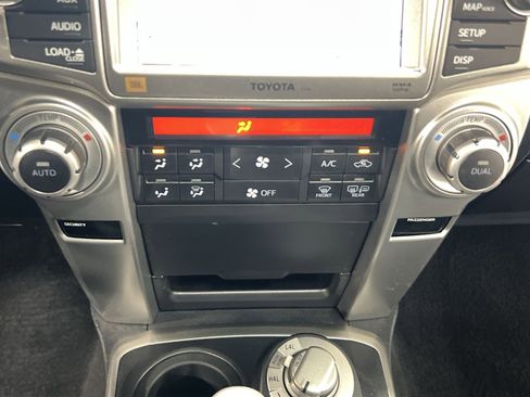 Used 2010 Toyota 4Runner Trail image 21