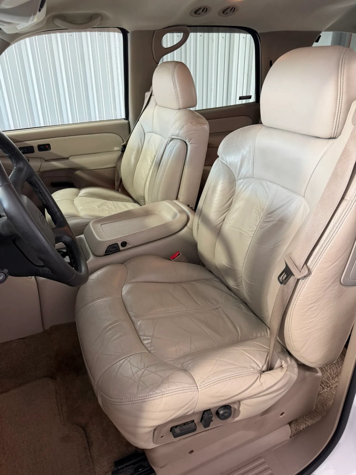 Used 2002 Chevrolet Tahoe LT RWD image 11