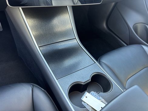 Used 2018 Tesla Model 3 Long Range image 30