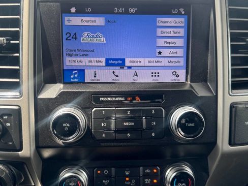 Used 2019 Ford F150 Lariat w/ Equipment Group 502A Luxury RWD image 4