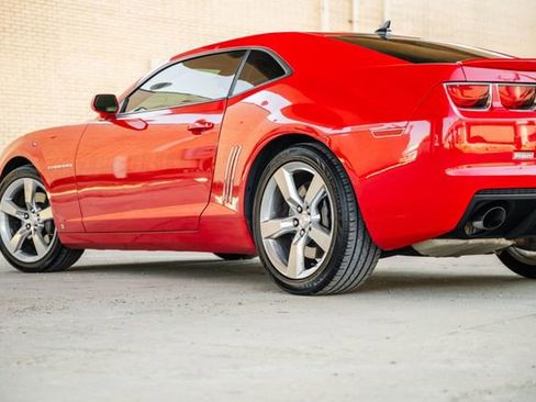 Used 2010 Chevrolet Camaro SS w/ RS Package image 51