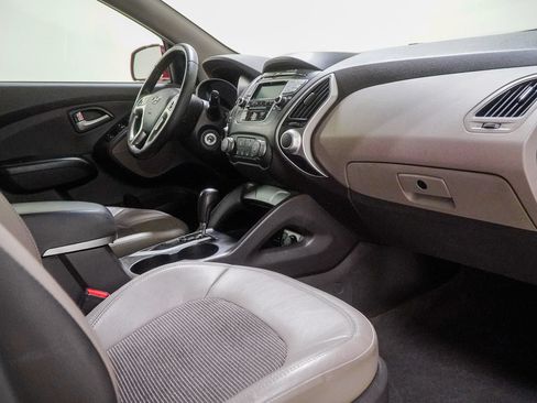 Used 2012 Hyundai Tucson GLS FWD image 29