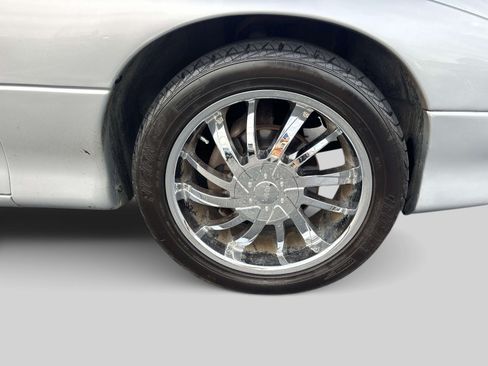 Used 1993 Chevrolet Camaro LT RWD image 20