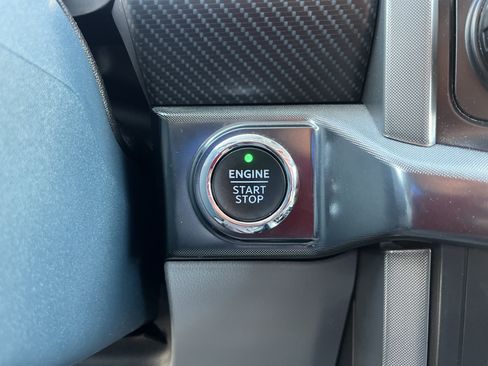 Used 2021 Ford F150 Limited AWD/4WD image 24