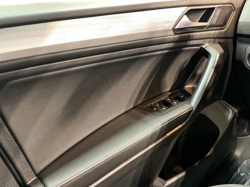 Used 2023 Volkswagen Tiguan S image 37