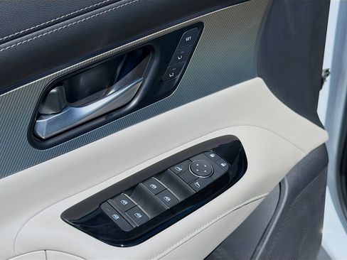 Used 2025 Nissan Murano SL w/ Cargo Package image 22