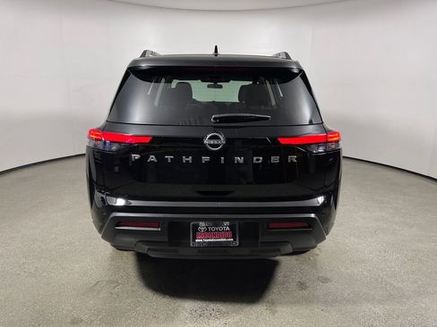 Used 2025 Nissan Pathfinder SV FWD image 4