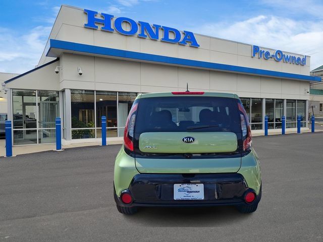 Used 2016 Kia Soul + w/ Audio Package FWD image 5