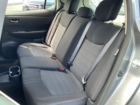 Used 2023 Nissan Leaf S FWD image 19