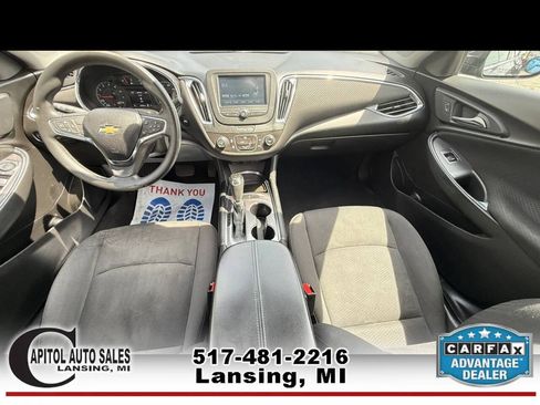 Used 2018 Chevrolet Malibu LT FWD image 10