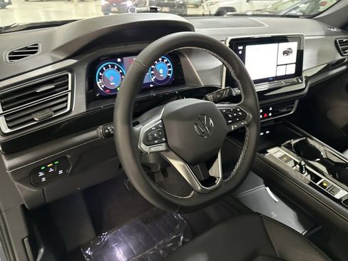 New 2026 Volkswagen Atlas Cross Sport SE AWD/4WD image 15