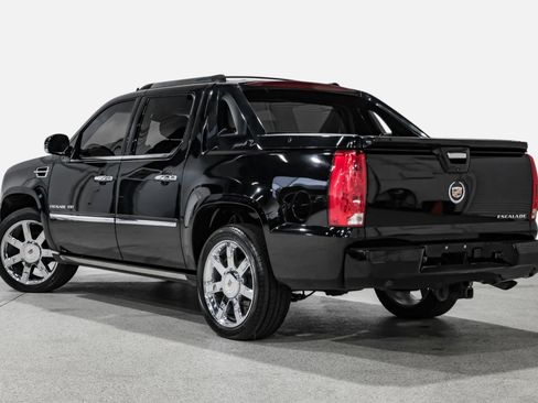 Used 2013 Cadillac Escalade EXT Premium AWD/4WD image 8