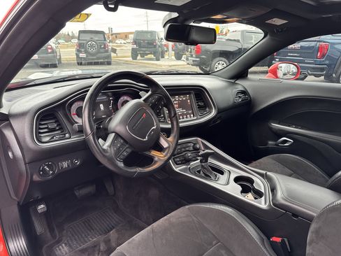 Used 2018 Dodge Challenger T/A image 17