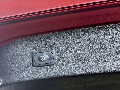 Used 2019 Ford Escape SEL FWD image 28