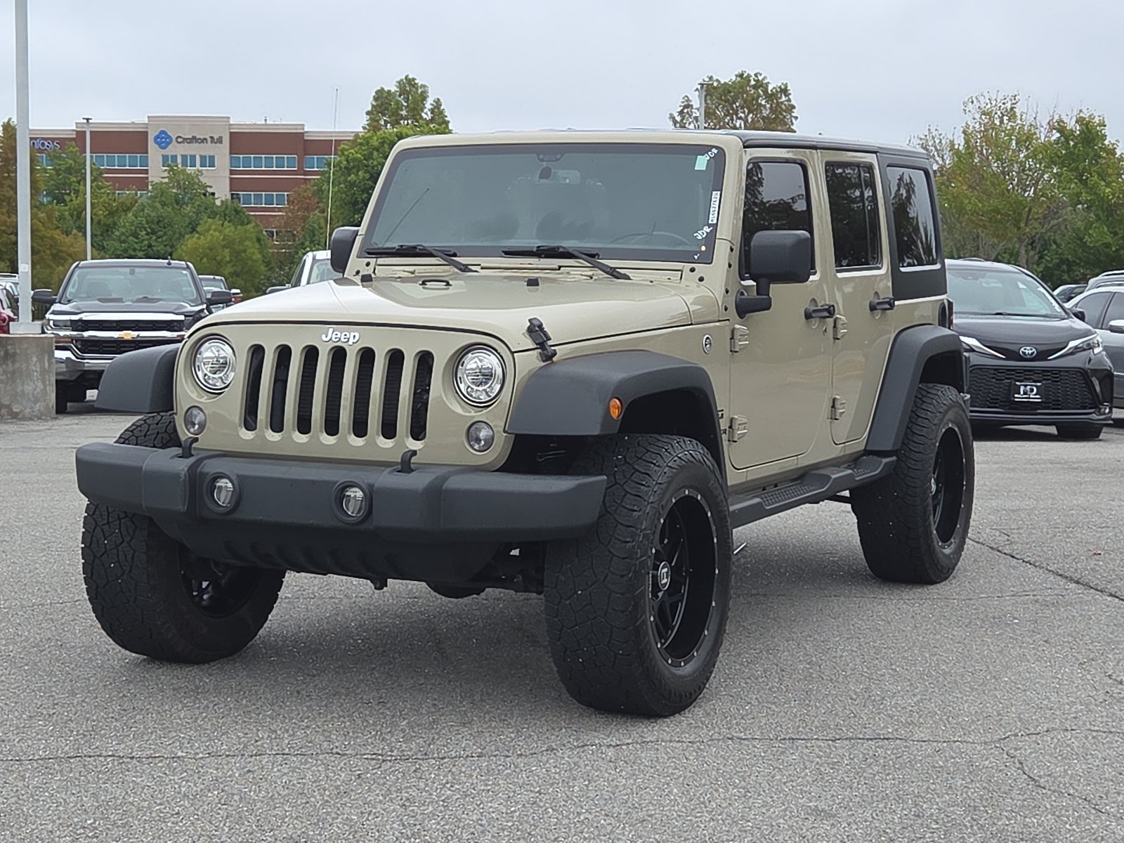 Used 2017 Jeep Wrangler Unlimited Sport w/ Quick Order Package 24S AWD/4WD image 2