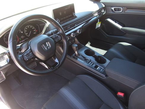 Used 2024 Honda Civic Sport image 14