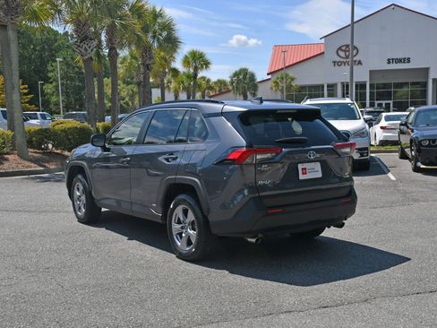 Certified 2024 Toyota RAV4 LE AWD/4WD image 3
