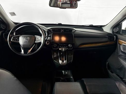 Used 2018 Honda CR-V Touring image 12