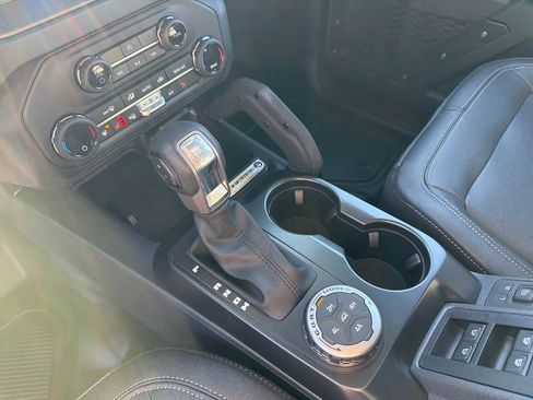 New 2026 Ford Bronco Badlands AWD/4WD image 23