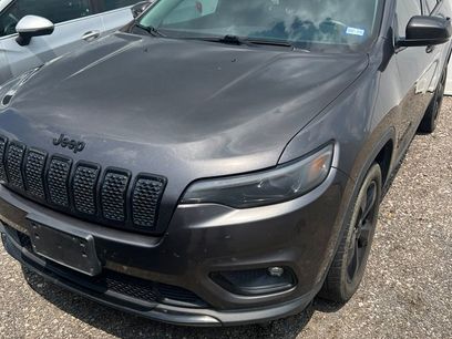 Used 2019 Jeep Cherokee Latitude Plus