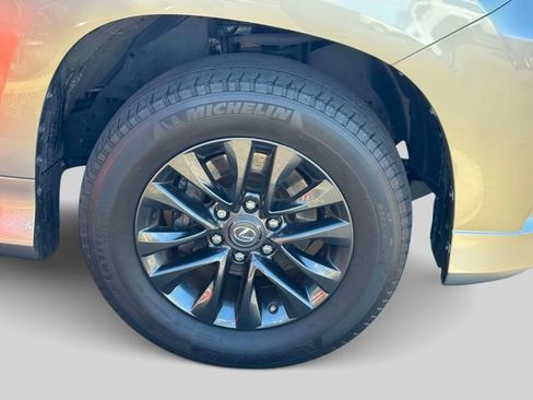 Used 2023 Lexus GX 460 Premium w/ Premium Package AWD/4WD image 7