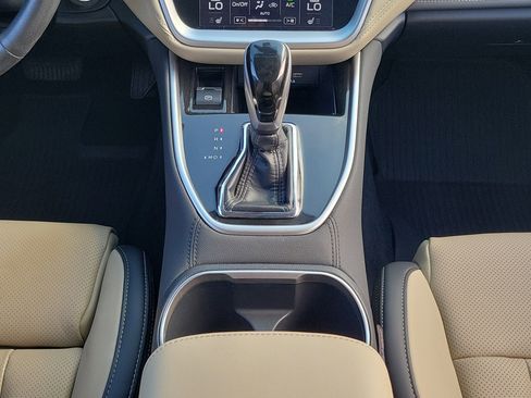 Certified 2022 Subaru Outback Limited w/ Popular Package #2 image 18