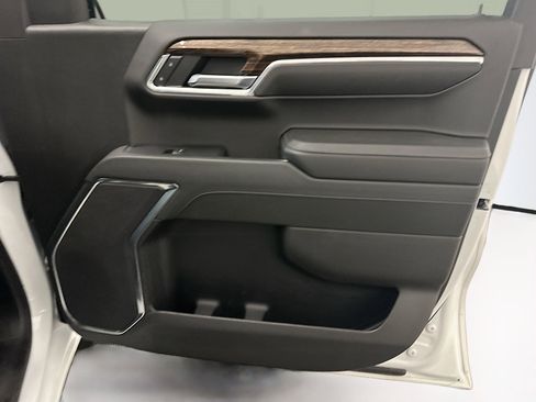 Used 2024 GMC Sierra 1500 Elevation image 33