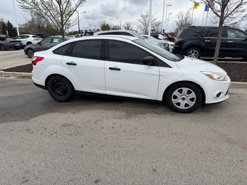 Used 2014 Ford Focus S image 3