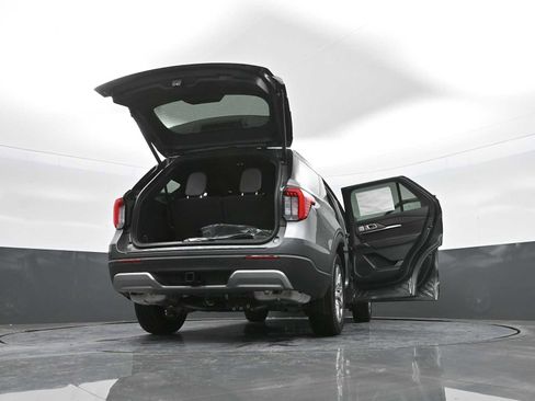 New 2026 Ford Explorer Platinum image 71