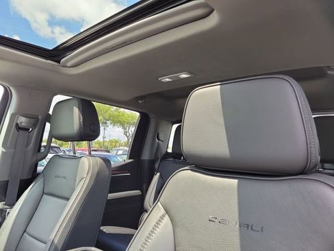 Certified 2025 GMC Sierra 1500 Denali w/ Denali Reserve Package AWD/4WD image 26