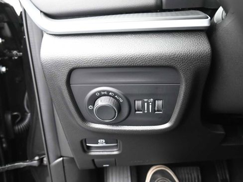 New 2025 Jeep Grand Cherokee Laredo X w/ Luxury Tech Group I image 8