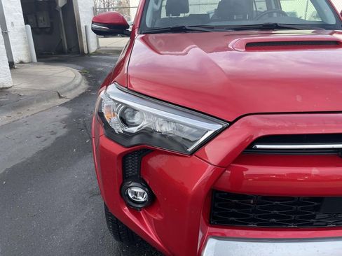 Used 2024 Toyota 4Runner TRD Off-Road Premium image 17