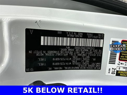 Used 2021 Toyota Sienna Limited image 36