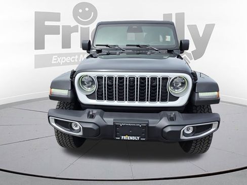New 2026 Jeep Wrangler Unlimited Sahara w/ Whitecap Package AWD/4WD image 2