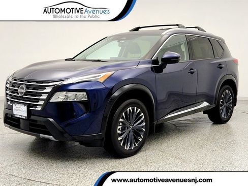 Used 2025 Nissan Rogue Platinum w/ Platinum Premium Package image 1