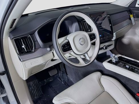 New 2026 Volvo XC90 T8 Ultra w/ Protection Package AWD/4WD image 9