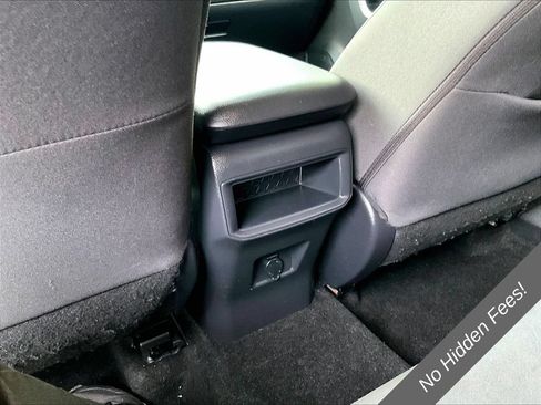 Used 2020 Toyota RAV4 LE w/ All Weather Liner Package AWD/4WD image 20