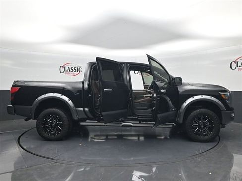 Used 2024 Nissan Titan Platinum Reserve w/ Moonroof Package image 30
