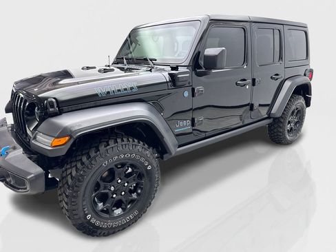 Used 2023 Jeep Wrangler Unlimited image 11
