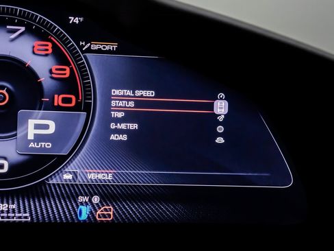 Used 2024 Ferrari Purosangue image 19