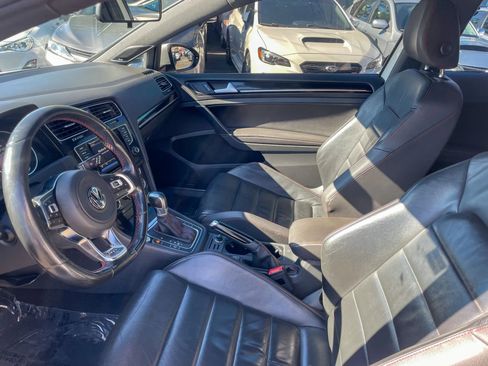 Used 2015 Volkswagen GTI SE image 13