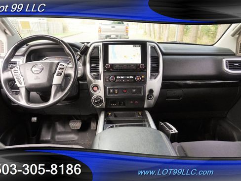 Used 2021 Nissan Titan SV w/ SV Convenience Package image 2