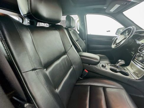 Used 2021 Jeep Grand Cherokee Limited AWD/4WD image 28