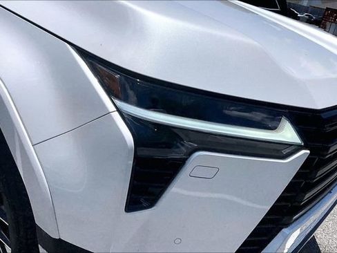 Used 2025 Lexus GX 550 w/ Accessory Package (2T) AWD/4WD image 29