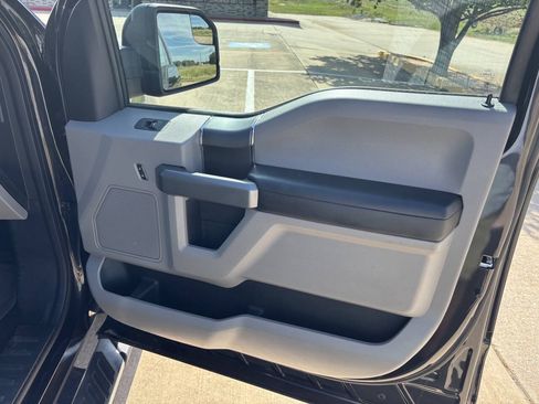 Used 2015 Ford F150 XLT w/ Equipment Group 302A Luxury RWD image 18