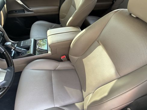 Certified 2023 Lexus GX 460 Luxury w/ Accessory Package AWD/4WD image 53